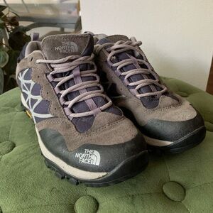 North Face Storm Hiking Waterproof Vibram Soles size 7 Shoes